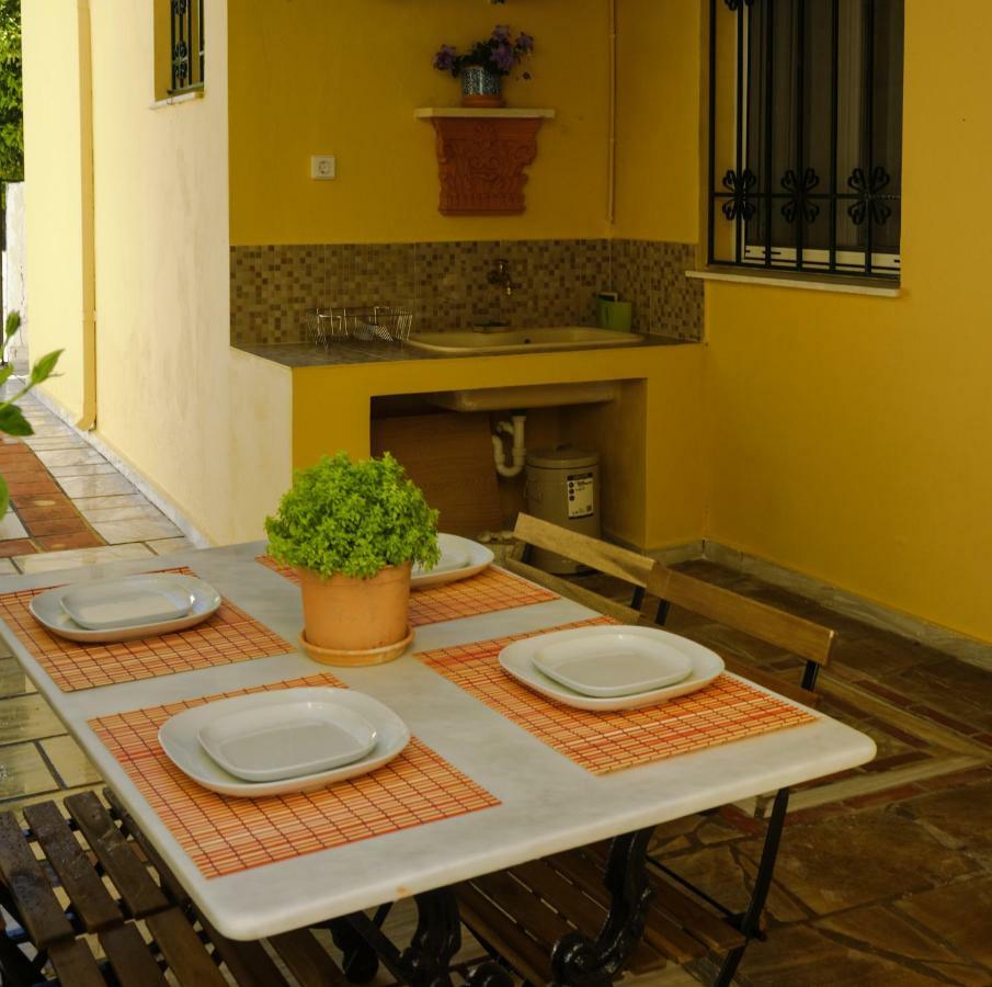 House With Garden Near The Sea Agia Efimia Exterior foto