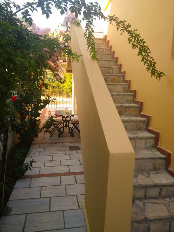 House With Garden Near The Sea Agia Efimia Exterior foto